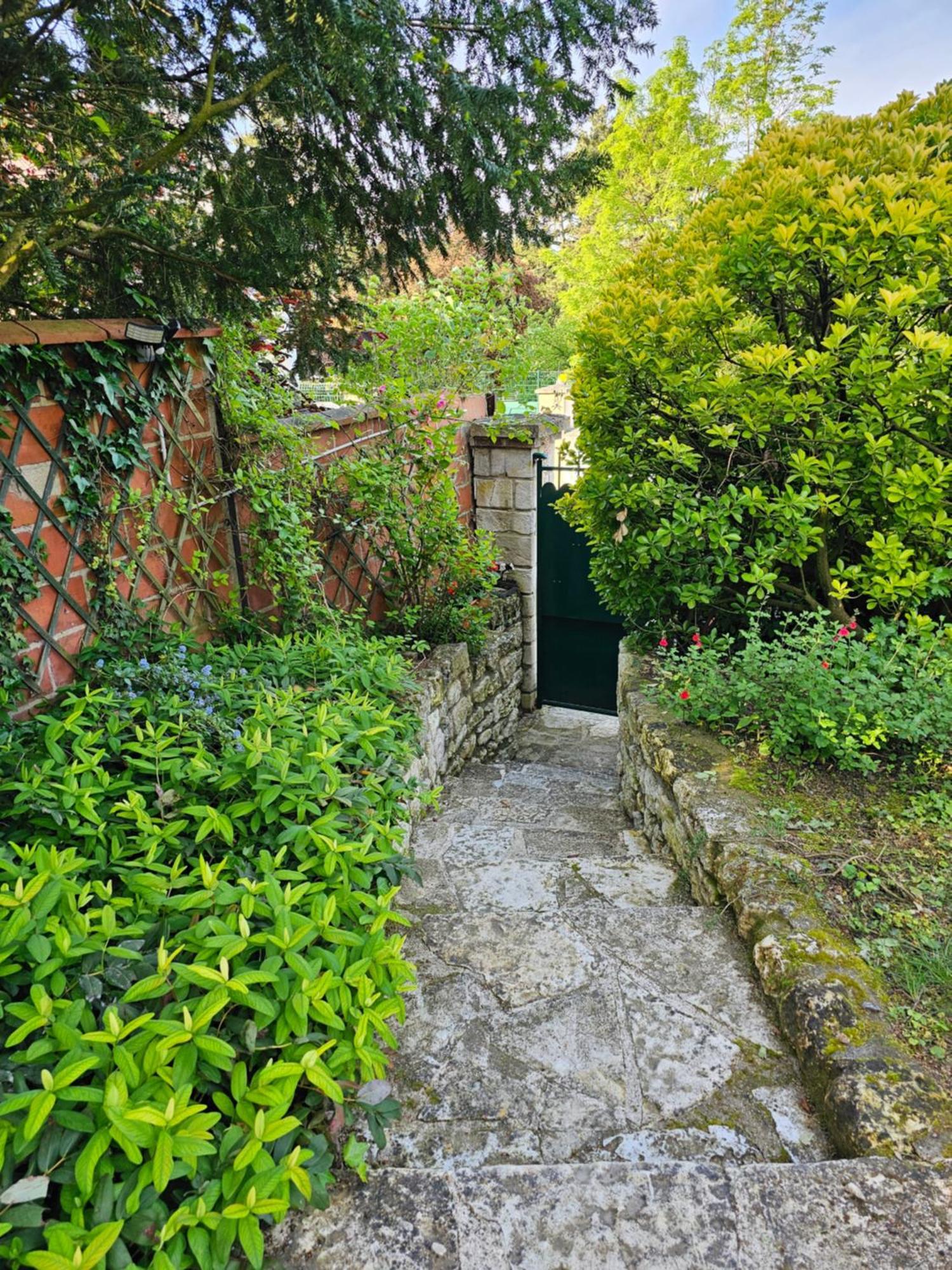 Clair Logis * Giverny