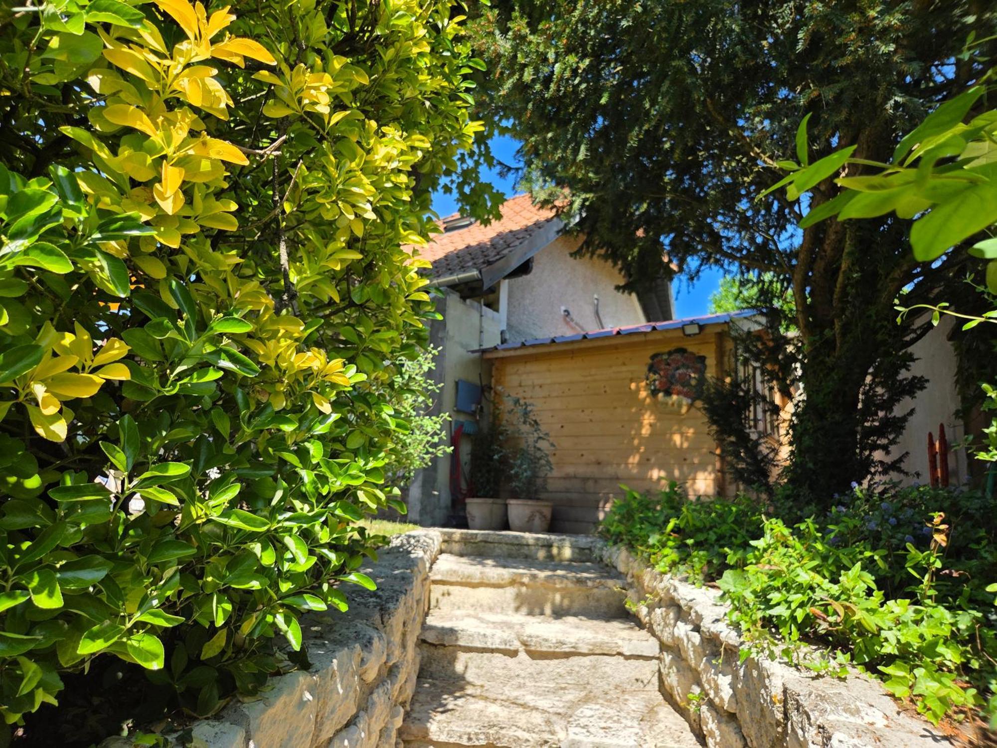 Clair Logis Holiday home *